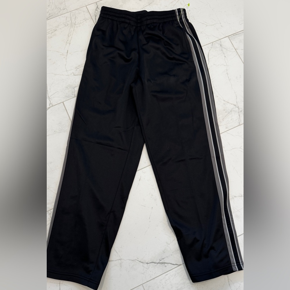 TekGear Boys Black Athletic Pants. Size M(10-12)